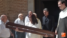 Foto 5 - El bastón de Santa Teresa ya se encuentra custodiado en Peñaranda