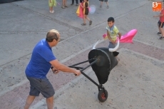Foto 4 - Los niños tienen su protagonismo en las fiestas de San Andrés con los carretones