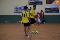 Foto 3 - Los goles y la igualdad copan el inicio del I Torneo de Fútbol Sala de Verano