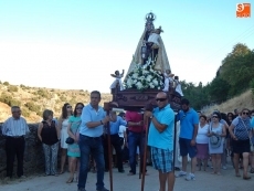 Foto 4 - La Virgen del Carmen sale de su ermita para cruzar el río hasta Santa María La Mayor 