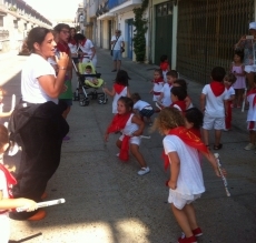 Foto 6 - Último encierro en la Escuela Infantil antes de cantar el ‘Pobre de mí’