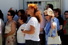 Foto 3 - Una concurrida procesión por las calles de Pizarrales pone el broche final a las fiestas del Carmen