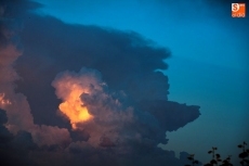 Foto 6 - 'El cielo salmantino en llamas', imágenes de la tormenta de verano