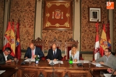 Foto 3 - Los grupos políticos de la Diputación trabajarán en una moción conjunta para impulsar el...