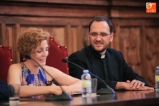 Conferencia del escritor Jesús Sánchez Adalid sobre la sociedad cristiana del momento