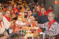 Foto 6 - Las peñas celebran las fiestas de verano con una cena de hermandad 