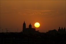 Foto 4 - El sol se esconde detrás de las catedrales 