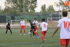 Foto 4 - La UD Santa Marta debuta en Tercera con empate ante el Bembibre