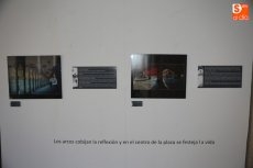 Foto 6 - Fotografía y literatura se aúnan en la muestra 'Un lugar llamado mundo'