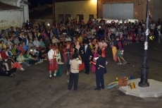 Foto 3 - La fiesta continúa con una paella para mil personas y los disfraces infantiles