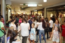 Foto 5 - Cientos de niños participan en el CC El Tormes en un casting de modelos