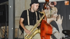 El concierto de Lulú&TheRockets llena de música las Noches de Lis