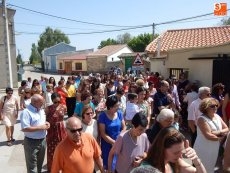 Los vecinos escoltan a San Lorenzo en el d&iacute;a grande en honor al patr&oacute;n