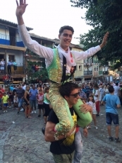 Christian Canano corta tres orejas en Cepeda de la Sierra