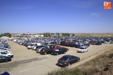 Foto 3 - Miles de personas, aparcamiento a rebosar y colas kilométricas para acceder a Salamaq