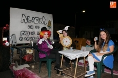 Foto 4 - Pequeños y mayores protagonizan un divertido desfile de carrozas 