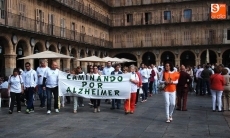 Foto 6 - Marcha solidaria hasta la Plaza Mayor para concienciar sobre el Alzheimer