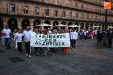 Foto 3 - Marcha solidaria hasta la Plaza Mayor para concienciar sobre el Alzheimer