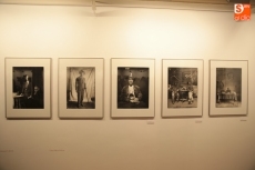Foto 5 - Guiño de la USAL al universo narrativo de Vargas Llosa con una exposición de fotografías peruanas