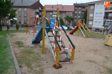 Foto 3 - El Ayuntamiento toma medidas en los parques de la calle Alberca y Las Canteras