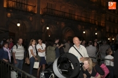 Foto 6 - La Plaza Mayor se convierte en el mejor observatorio de la luna