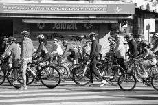 Foto 4 - Una marcha ciclista recorre la ciudad para concienciar sobre el transporte sostenible