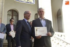 Foto 4 - La Diputación homenajea a los siete alcaldes de la comarca que llevan 20 o más años en el cargo