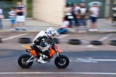 Foto 5 - Exitoso regreso del espectáculo de las motos al centro de la ciudad