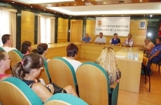 El Ayuntamiento contrata a nueve personas desempleadas del municipio como trabajadores de limpieza