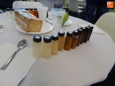 Descubrir las propiedades de la miel a través de los sentidos