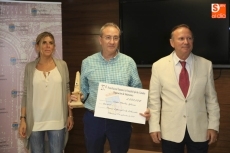Pedro Mart&iacute;n Iglesias gana el Premio Especial a la Mejor Colecci&oacute;n con 'Mimbres'