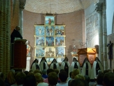 ‘Teresa, la jardinera de la luz’ llena la iglesia parroquial