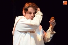 Foto 6 - ‘La Ramita de Hierbabuena’ encandila a los más pequeños en el teatro