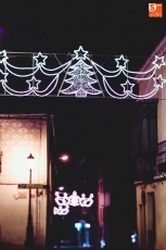 Foto 5 - 'Alegra la calle' y Ayuntamiento engalanan de luces navideñas la villa ducal