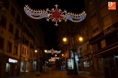 Foto 5 - Las luces de Navidad brillan en la ciudad