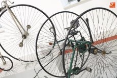 Foto 5 - Homenaje a los grandes ciclistas con la exposición de casi un centenar de bicicletas