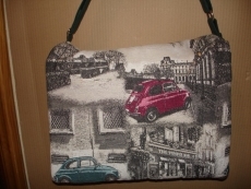 Exposición de Arte en Tela en la Iglesia vieja del Barrio de Pizarrales