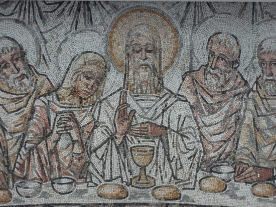 Memoria de Jesús, amor concreto (lavar los pies, dar de comer...)