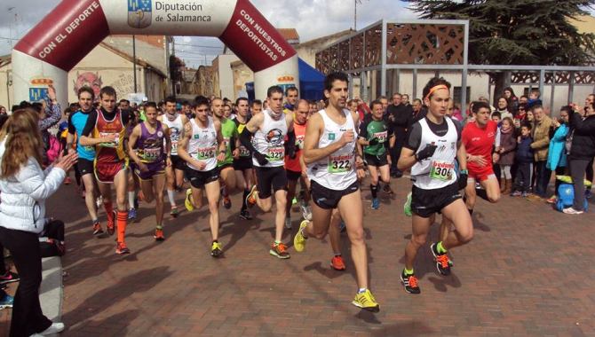 Momento de la salida de la prueba celebrada en Doñinos