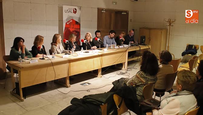 Un momento de la tertulia en La casa de las Conchas
