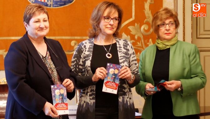 La concejal de Mayores, Isabel Macías, y la presidenta del Colegio Profesional de Enfermería, Carmen Sánchez Macarro / Foto de Alejandro López