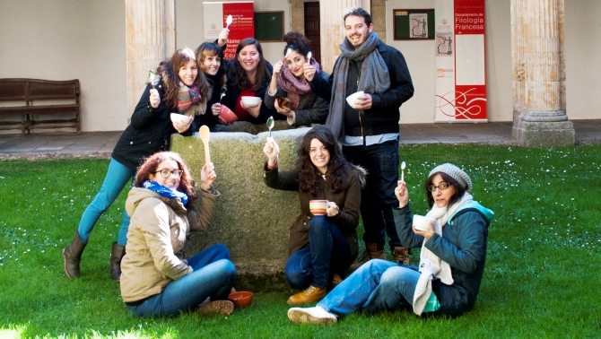 El equipo académico  de Sopistas está integrado por alumnos procedentes de Geografía e Historia, Arqueología,  Bellas Artes, Arte Dramático,  Arquitectura y  Diseño