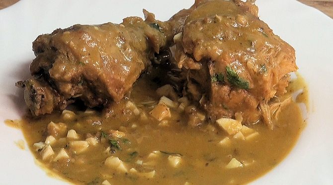 Muslos de pollo en pepitoria