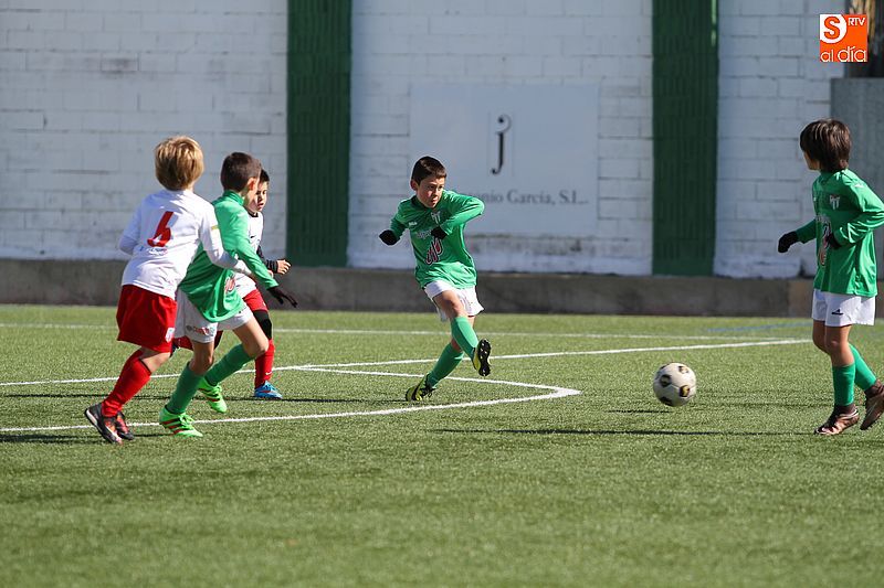 Instante del partido entre el Benjamín A y el Santa Marta.