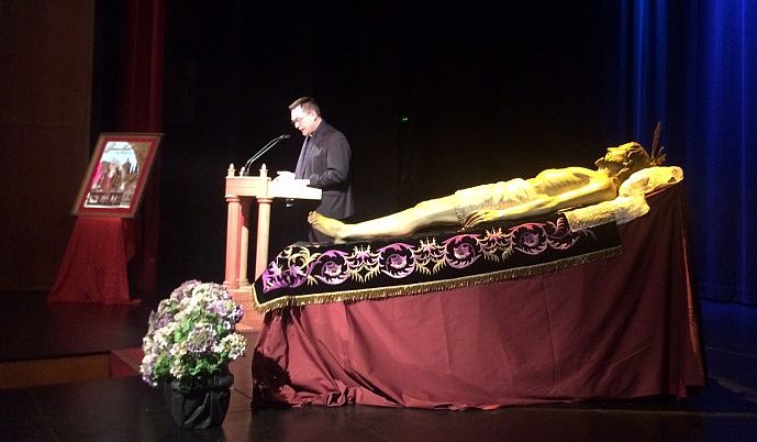 Contemplar la Semana Santa con ojos y corazón de mujer