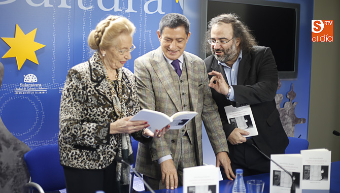 Pilar Fernández Labrador, Jesús Fonseca y Alfredo Pérez Alencart