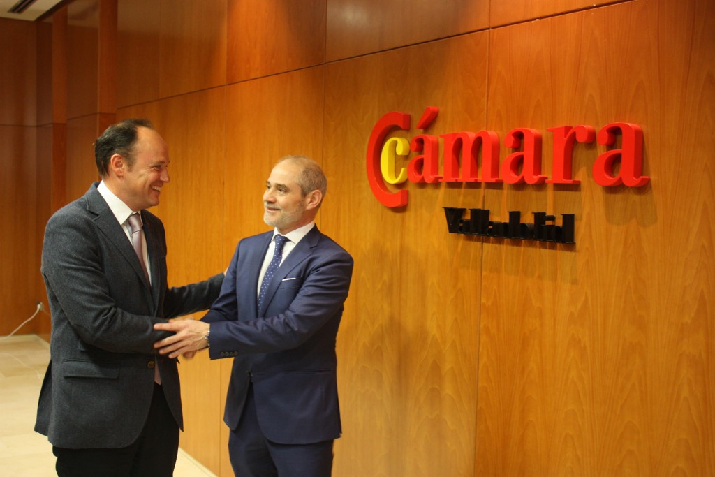 Víctor Caramanzana Rey (dcha.), nuevo presidente de la Cámara de Comercio de Valladolid