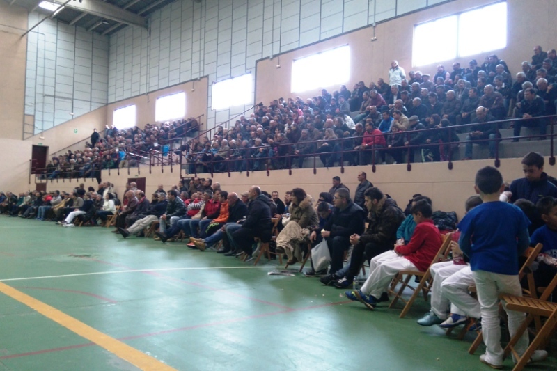 Villoria disfruta de una intensa jornada de pelota a mano  