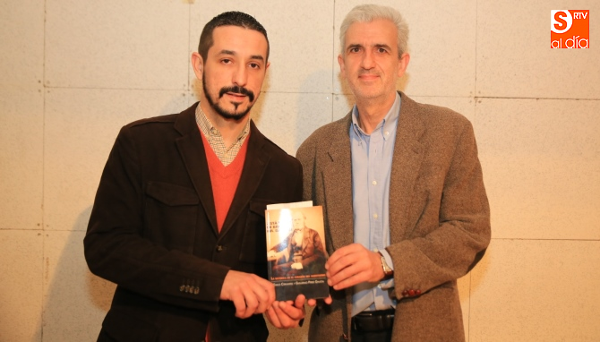 Emilio Cervantes y Guillermo Pérez Galicia, autores del libro que se presentó en la Casa de las Conchas / Foto de Alberto Martín