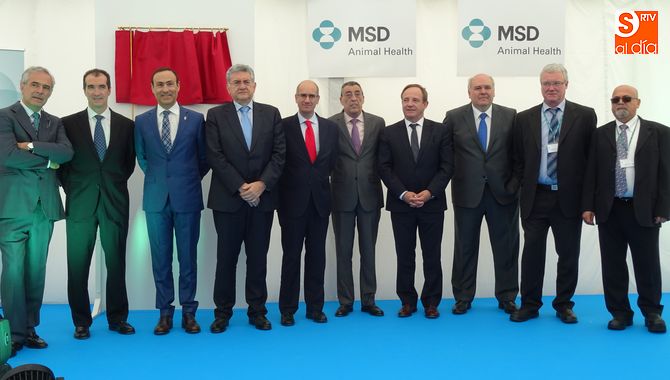 Directores de MSD Animal Health y autoridades locales han participado en el acto